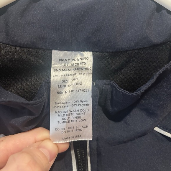 U.S Navy Men's Large Tall Windbreaker Running Jacket Navy & Yellow Nylon VTG - Picture 3 of 9